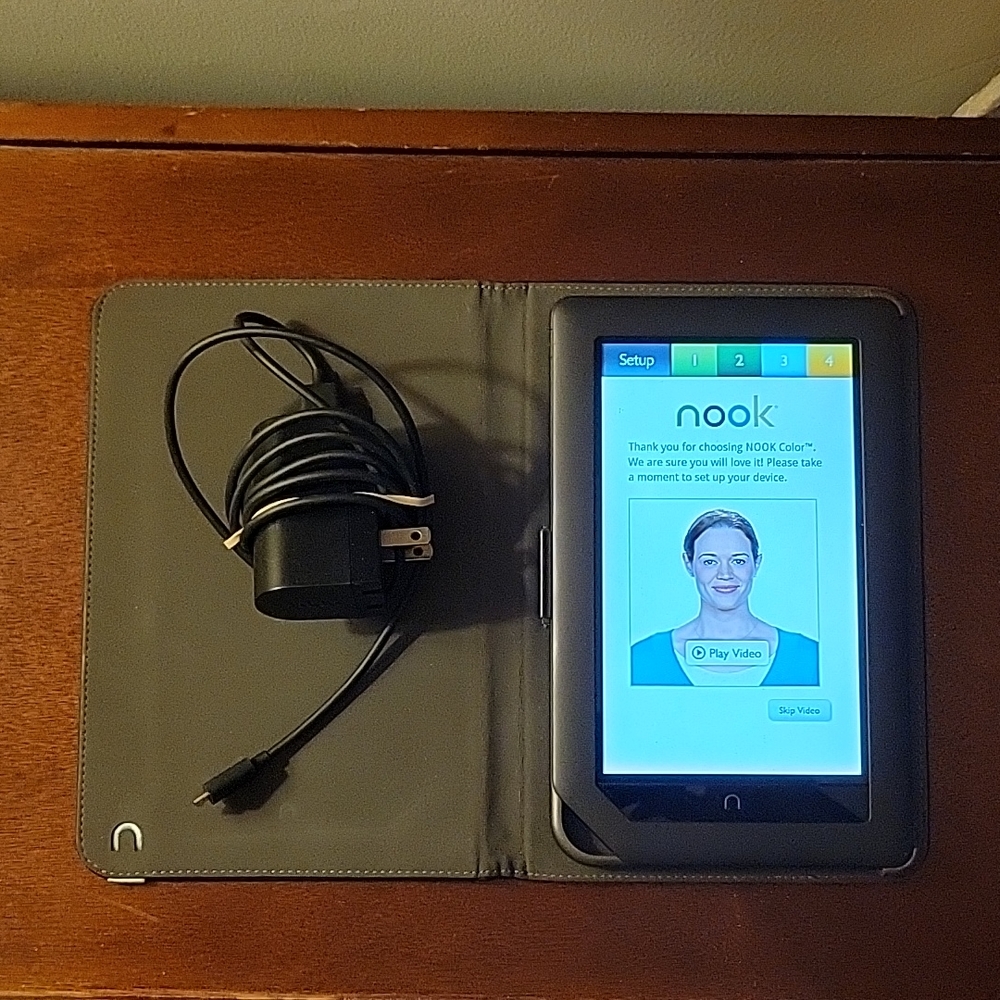 Barnes and Noble Nook with cover